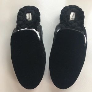 Birdies Phoebe Black Faux Fur Slides